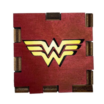Wonder Woman Light Up Gift Box
