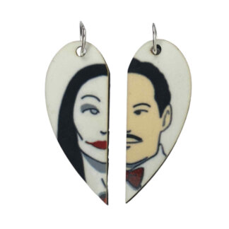 Addams Family Gomez & Morticia Matching Heart Pendants w Necklaces and Keyrings